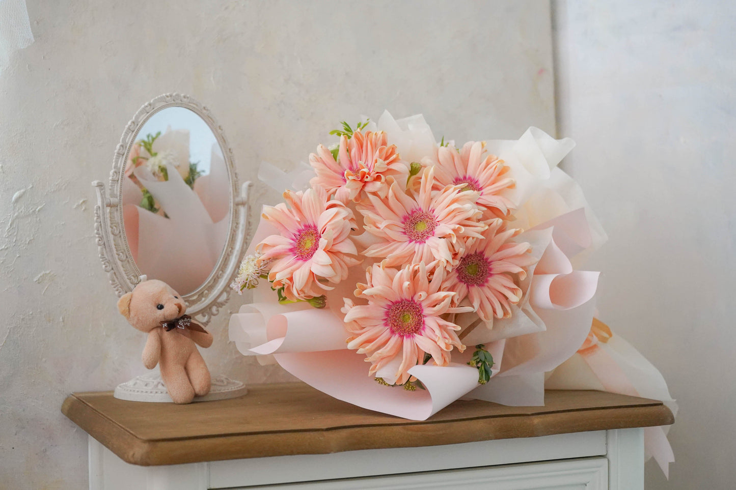 PASTEL PINK GERBERA (Premium from Holland)