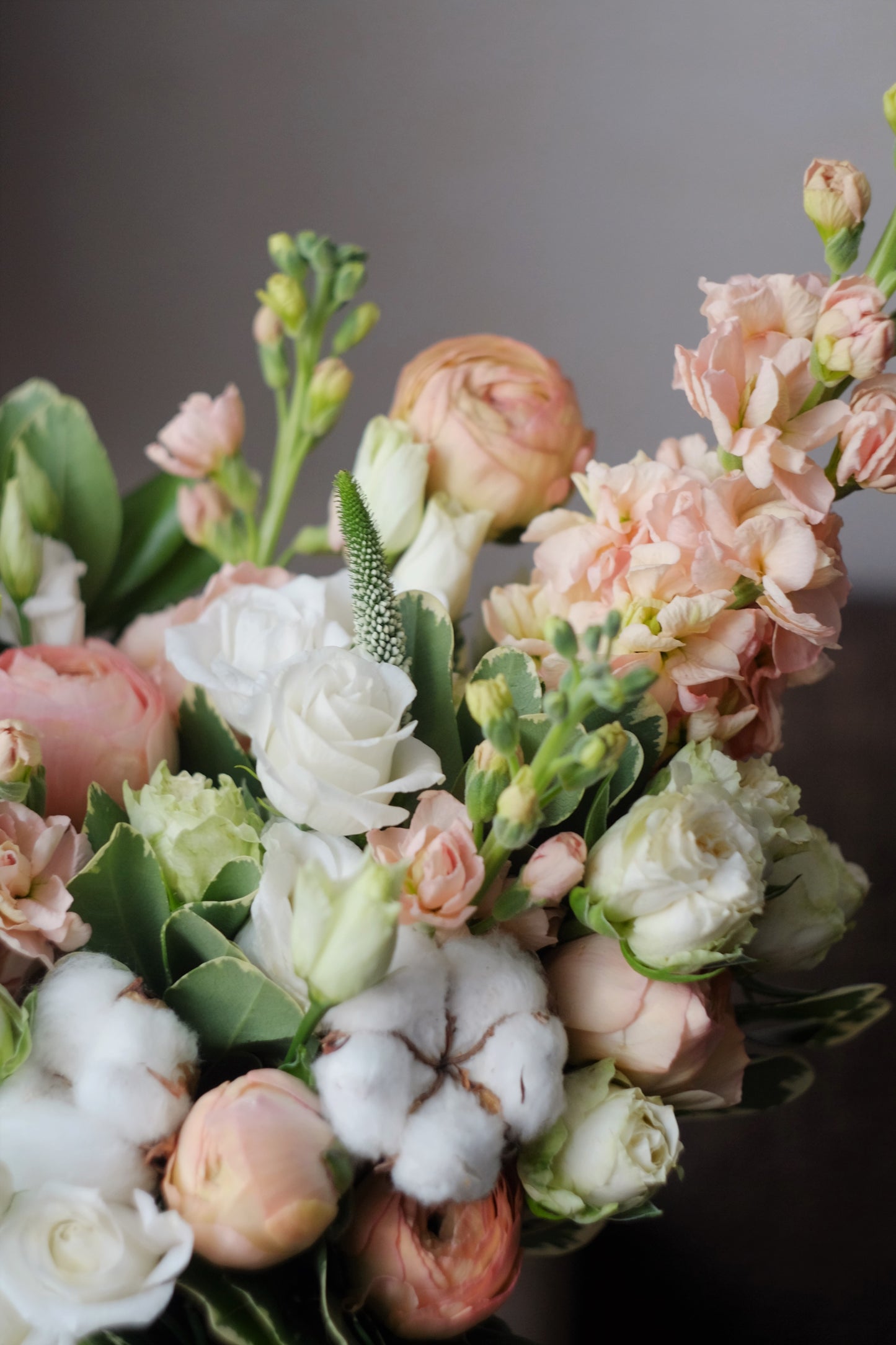 SUPERSIZE PEARLESCENT BOUQUET (50cm x 50cm)