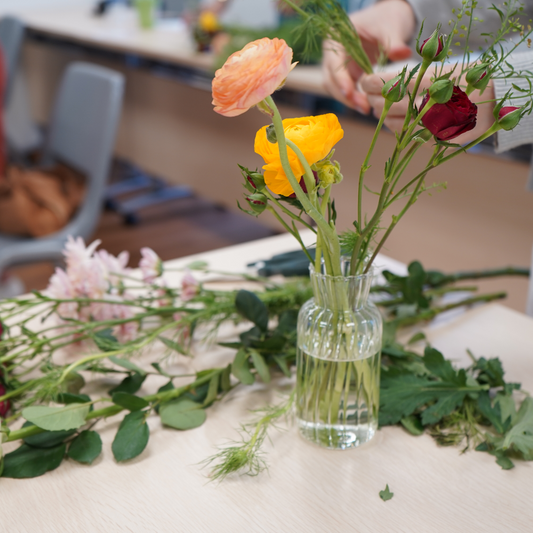 BASIC FLORAL Class (Flowers in Big Vase or Basket)