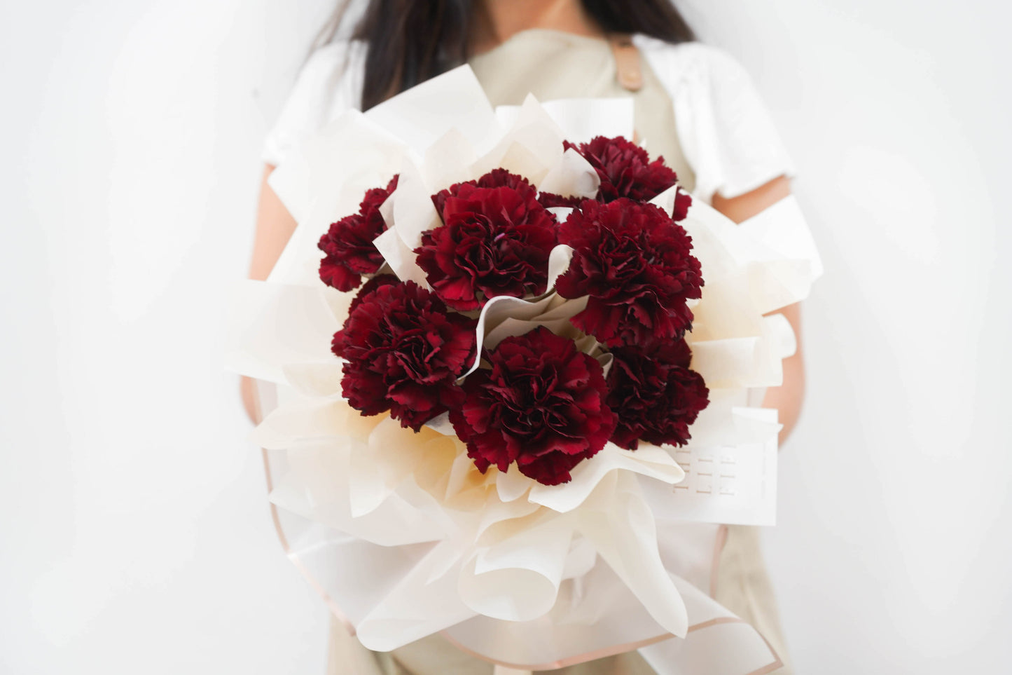 HEARTBEAT | DEEP RED / BLUSH PINK CARNATIONS