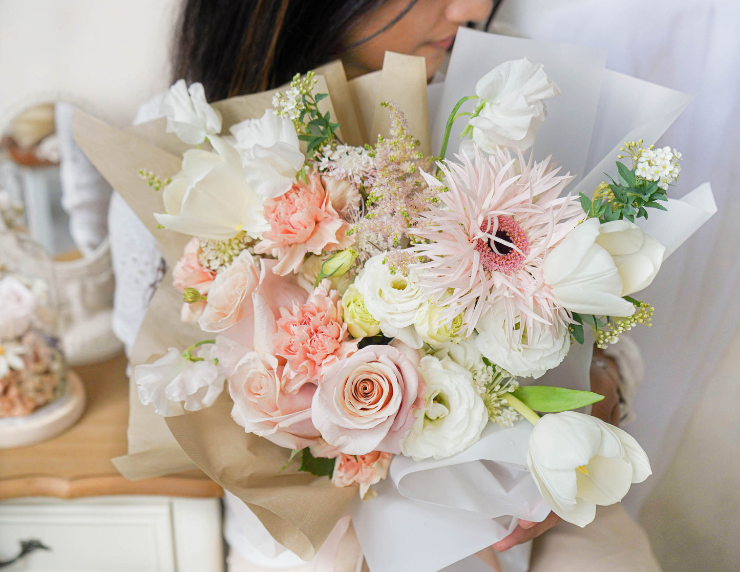 ROMANTIC YOU | Pastel and White Flowers